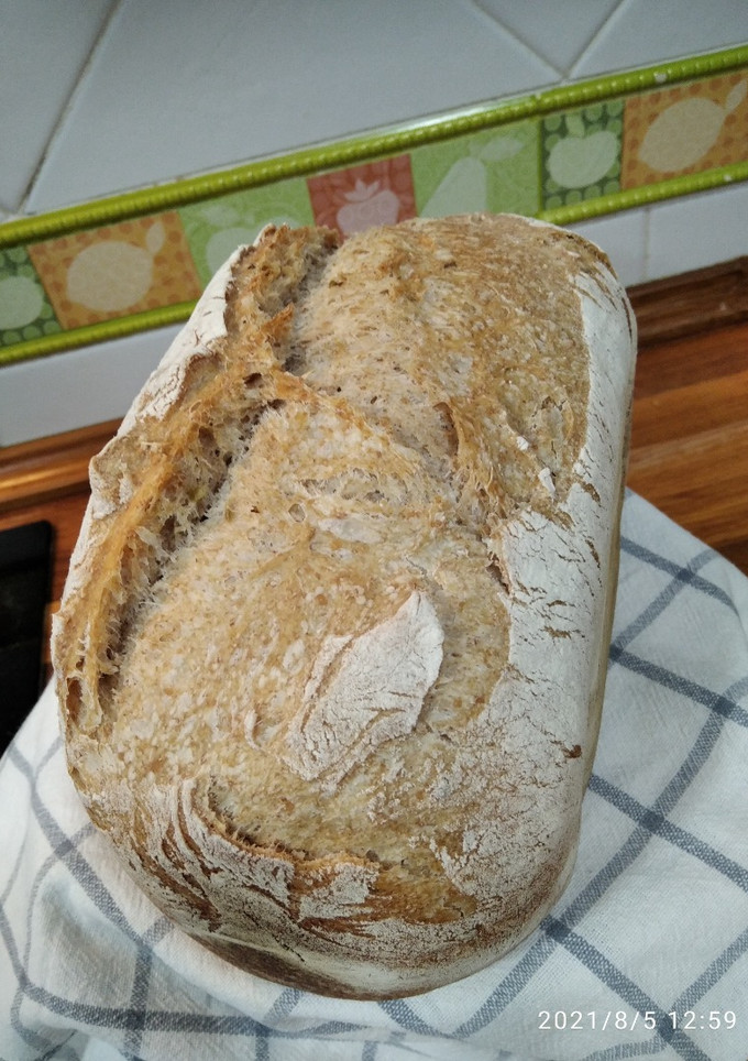 Una foto de Pan de masa madre semi integral