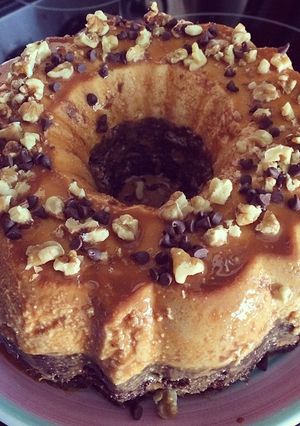 A picture of Chocoflan.