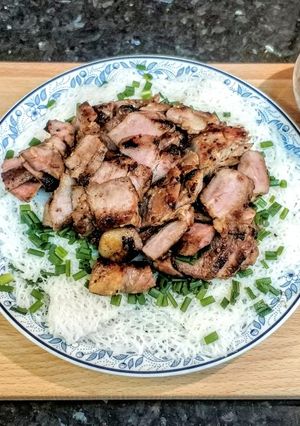 รูปของ หมูย่างบั๋นหอย (อาหารเวียดนาม)