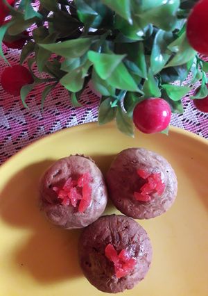 বিটের কাপ  কেক(Biter cup cake recipe in bengali) রেসিপির প্রধান ছবি