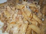 Una foto de macarrones a la carbonara