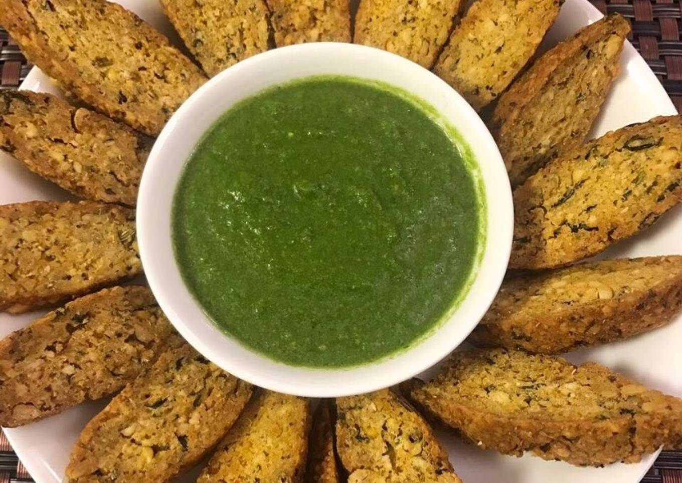 Kalmi The water is hot and crunchy