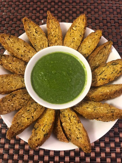 A picture of Hot and Crunchy Kalmi Vada.