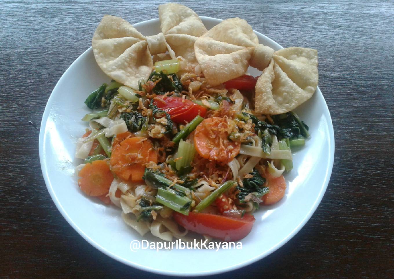 195 Kwetiau Goreng Telur Sayur