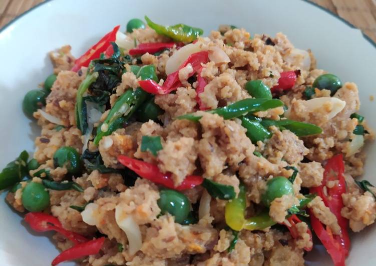 Cara Gampang Menyiapkan Tumis Oncom Anti Gagal