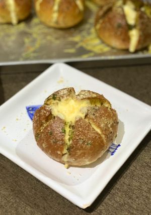 Foto resep Korean Garlic Cheese Bread