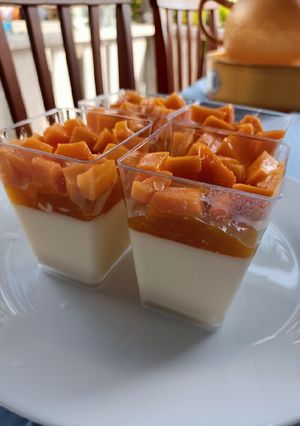 Gambar Panna Cotta Mangga