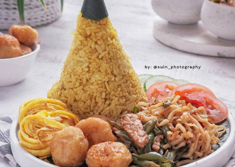 Resep Nasi kuning yang Wajib Dicoba