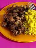 Mis pulpitos al ajillo con arroz al vermouth