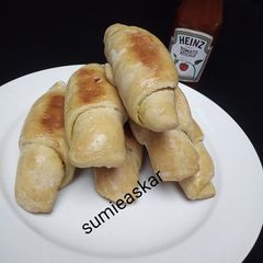 A picture of Bread roll.