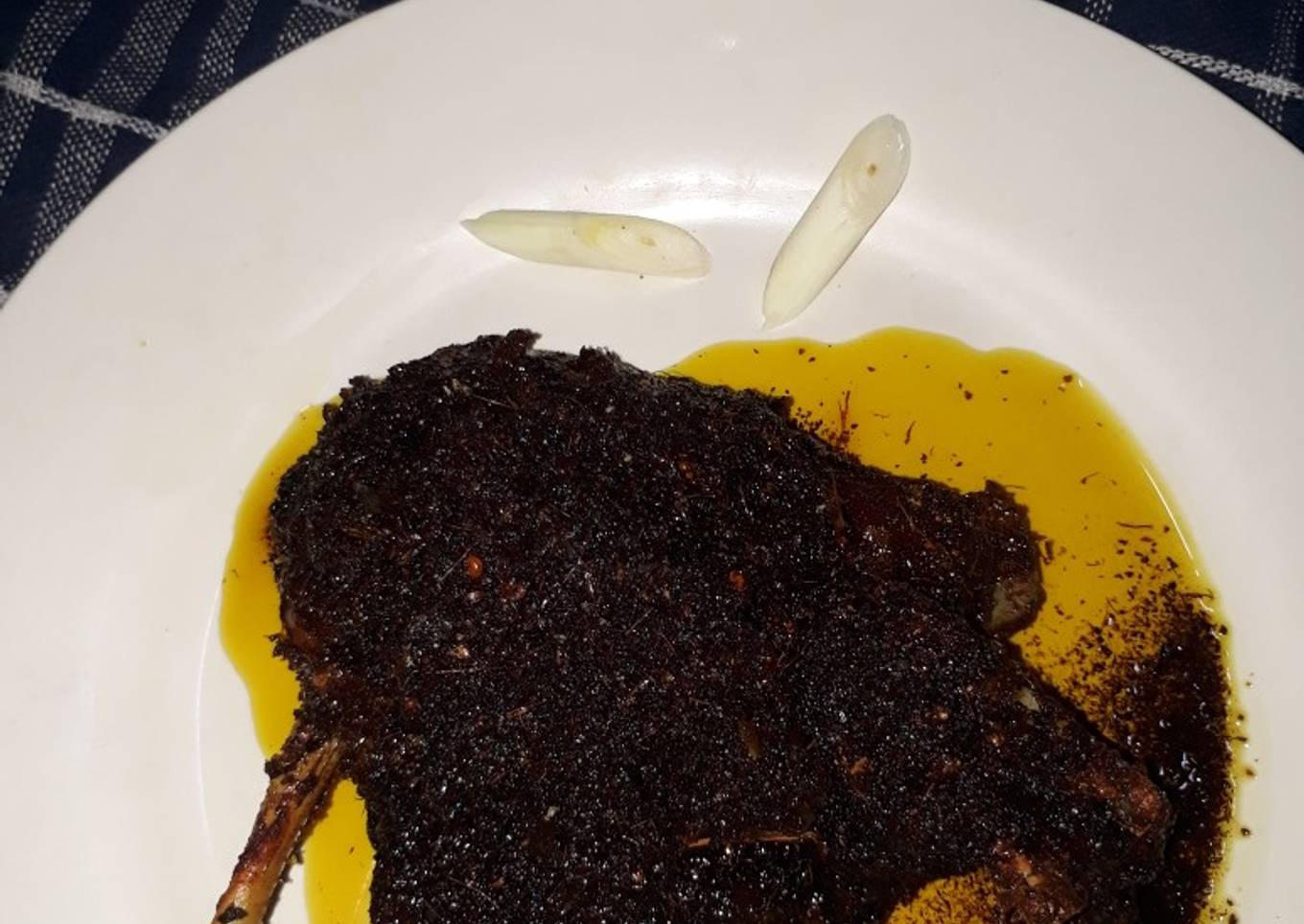 Bebek bumbu hitam khas Madura