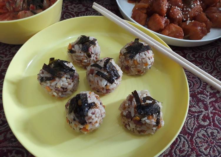 Cara Gampang Membuat Jumeokbap (nasi kepal korea), Bikin Ngiler