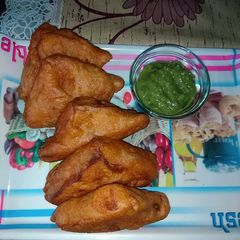 A picture of Bread pakode.