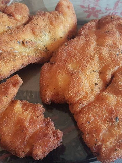 Una foto de Filetes de pollo empanado