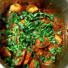 A picture of Masaledar Idli.