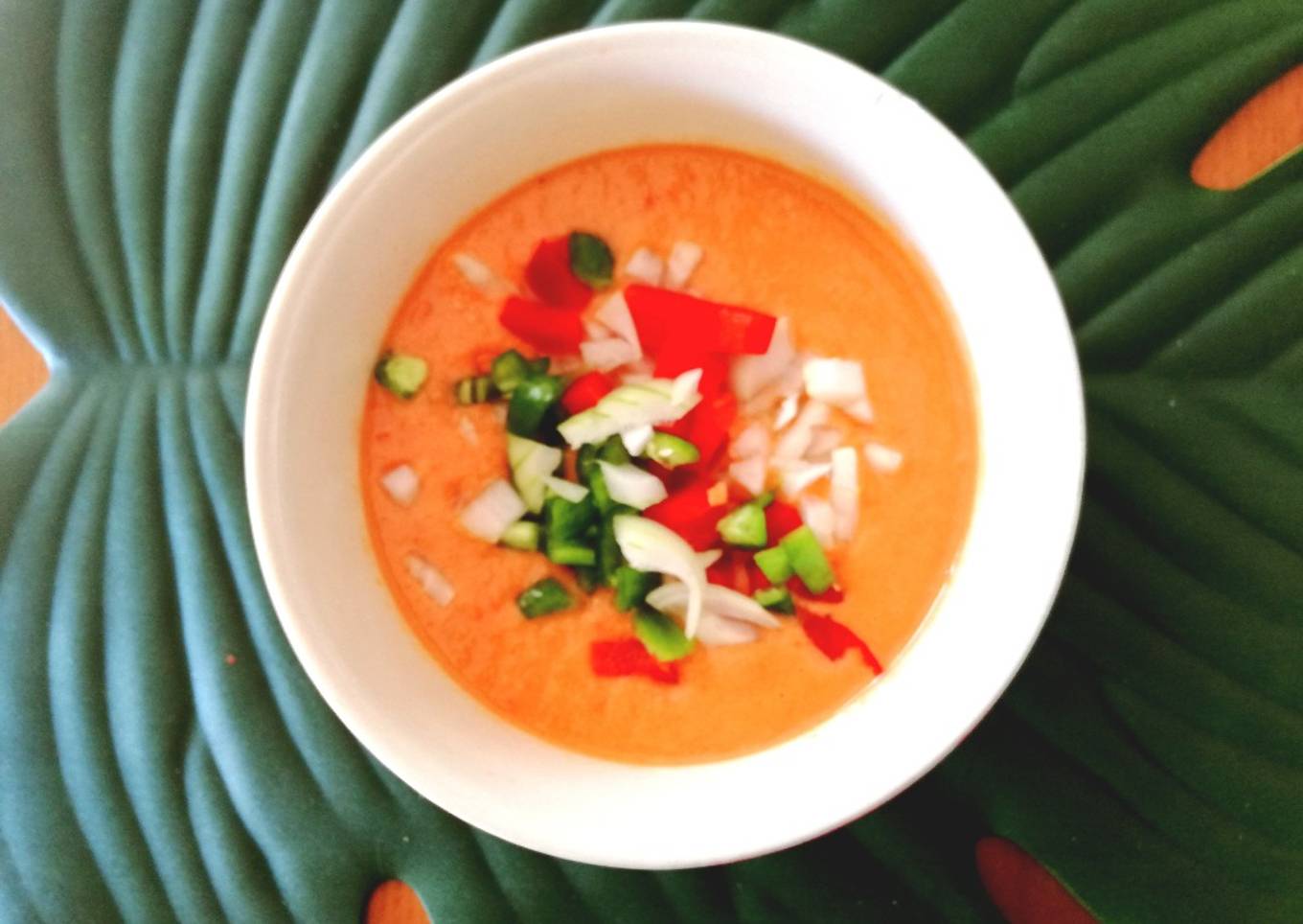 Gazpacho sin pepino y con picatostes