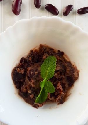 A picture of Vegan Refried Beans.