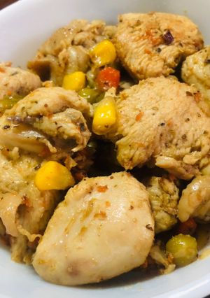 A picture of Herbed Chicken Breast Stir-fry.