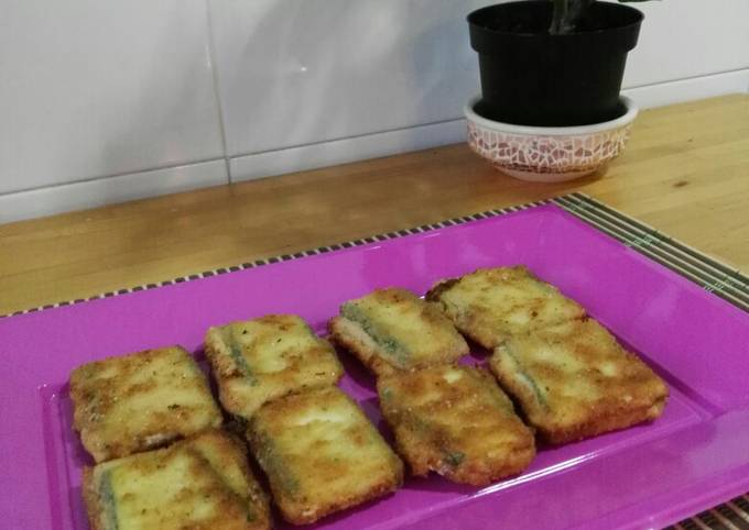 Foto principal de Bocaditos empanados de calabacín, jamón y queso