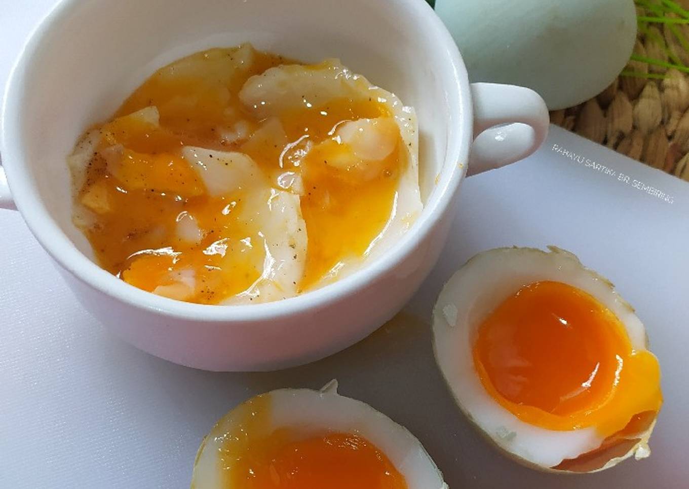 Telur Bebek Setengah Mateng