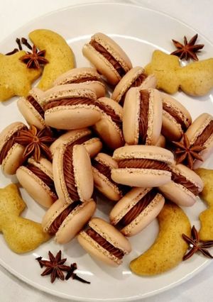 Mézeskalácsos ganache macaronba recept fotója