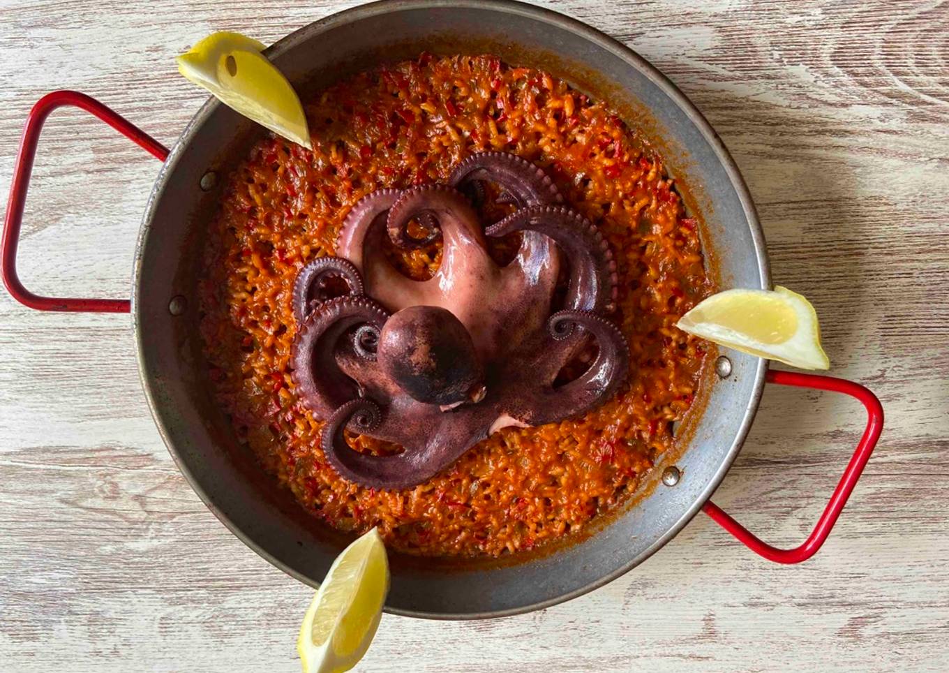 Paella de pulpo