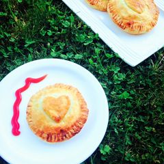A picture of Chicken & Vegetable Pie.