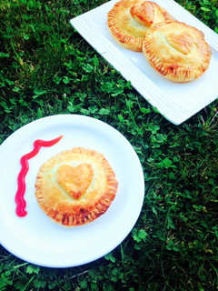 A picture of Chicken & Vegetable Pie.