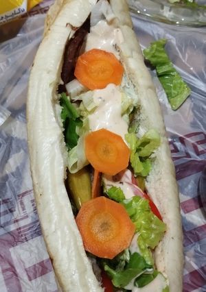 عکسی از دستور ساندویچ خانگی سالم و بهداشتی.🍔🍔🍔🍔