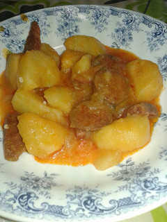 Una foto de Patatas con chorizo
