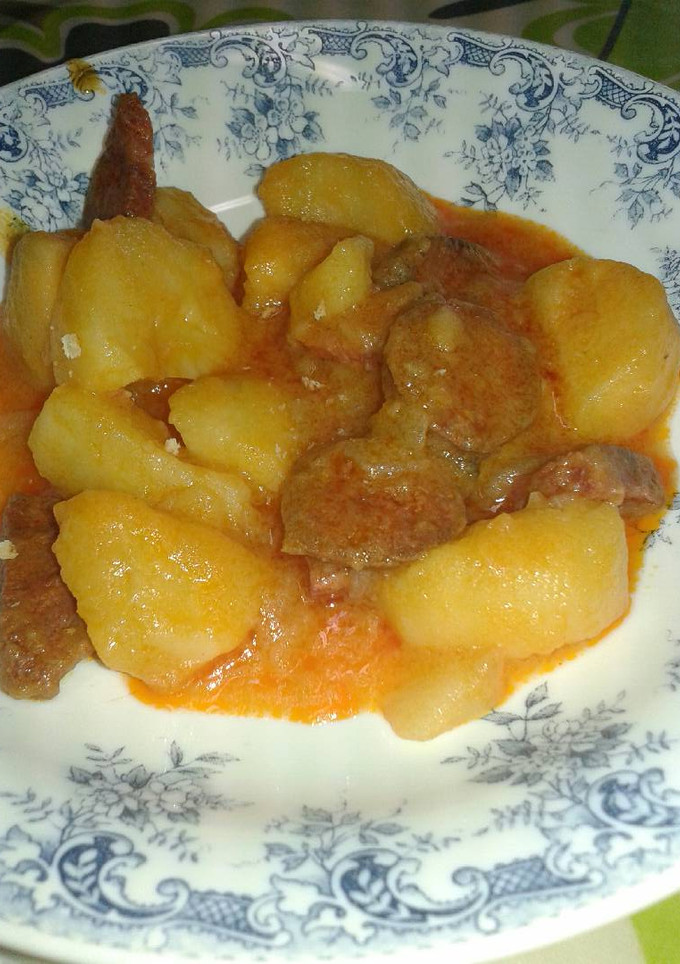 Una foto de Patatas con chorizo