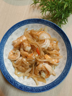 蝦仁炒洋蔥 的食譜成品照片