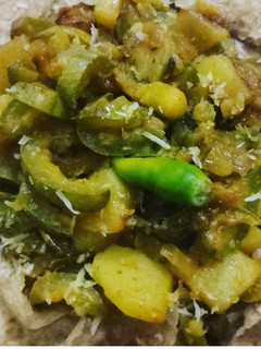 परवल की सब्जी (Parwal ki sabzi recipe in Hindi) रेसिपी मुख्य फोटो