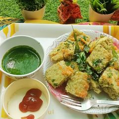 Green moong daal stamed Dhokla recipe 😋 A picture of Green moong daal stamed Dhokla recipe 😋.