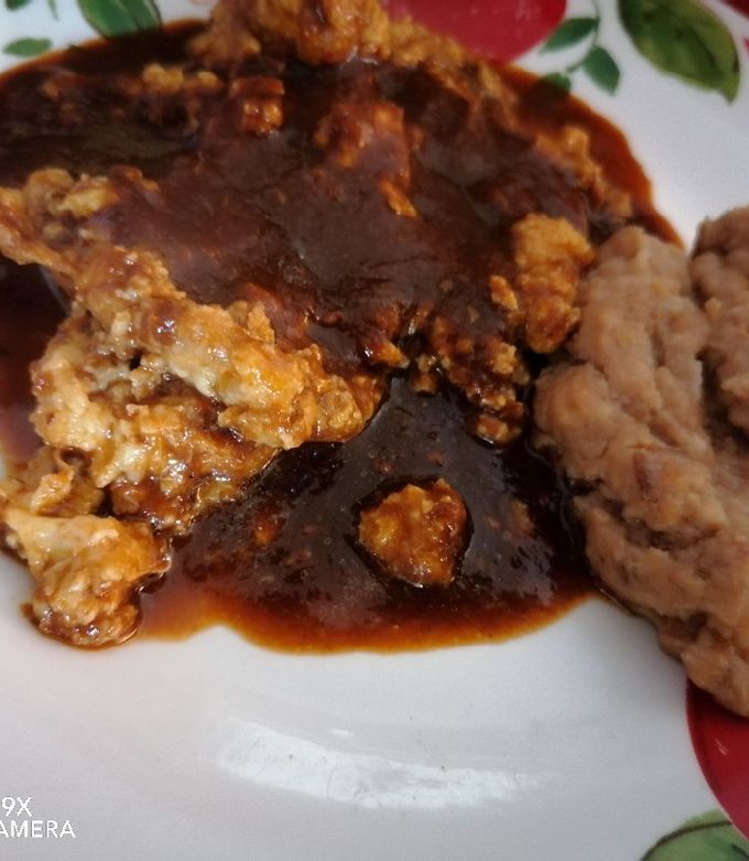 Una foto de 🥚 Huevito en Chile 🌶 pasilla