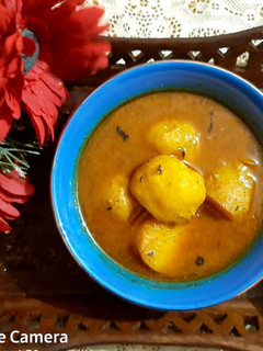 कश्मीरी दम आलू (Kashmiri Dum Aloo Recipe In Hindi) रेसिपी मुख्य फोटो