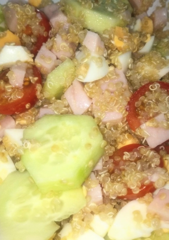Una foto de Ensalada con quinoa