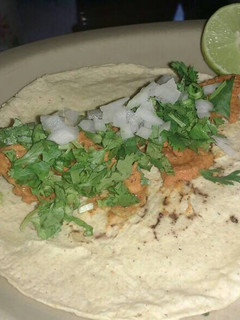 Una foto de Tacos de bistec tipo pastor