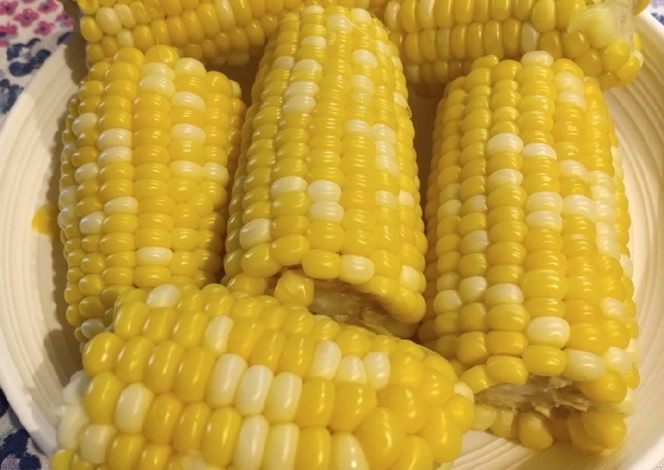 Boiled Sweet Corn