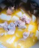 Củ cải hầm sườn non