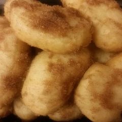 A picture of Easy Pumpkin Spice "Doughnuts".