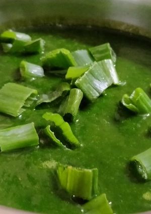 પાલક સુપ(Spinach Soup Recipe In Gujarati) રેસીપી મુખ્ય ફોટો