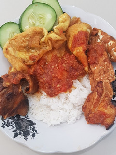 Foto resep Sego sambel iwak pe (ikan pari asap)