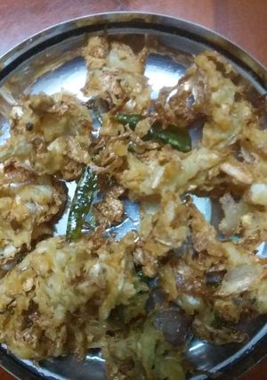 A picture of Leftover cabbage fry.