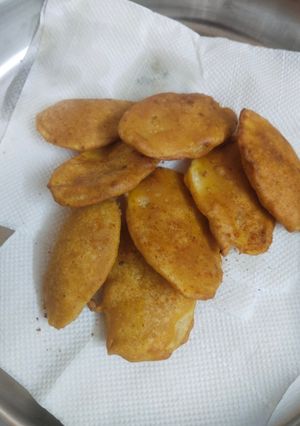 A picture of Potato Pakoda.