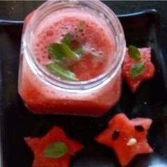 A picture of तरबूज का जूस रेसिपी(tarbuj ka juice recipe in Hindi).