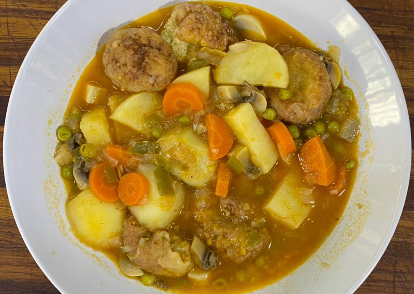 Guiso con Albóndigas de Bacalao de la Abuela Paqui