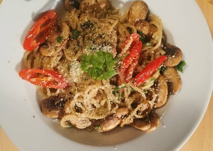 Standar Resep  buat Aglio e Olio with Champignon yang sesuai selera