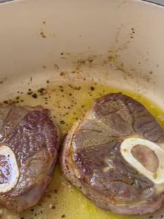 Foto de Ossobuco na frigideira