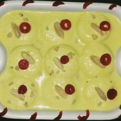 A picture of Ras malai.